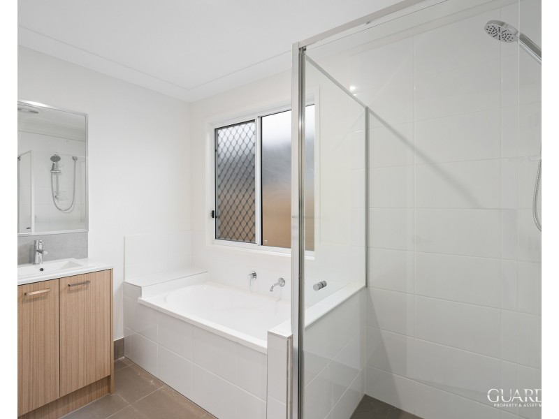 17 Amundsen Drive, Logan Reserve QLD 4133