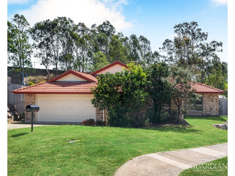 12 Vernon Place, Edens Landing QLD 4207