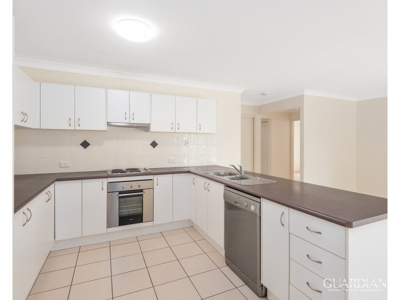 12 Vernon Place, Edens Landing QLD 4207