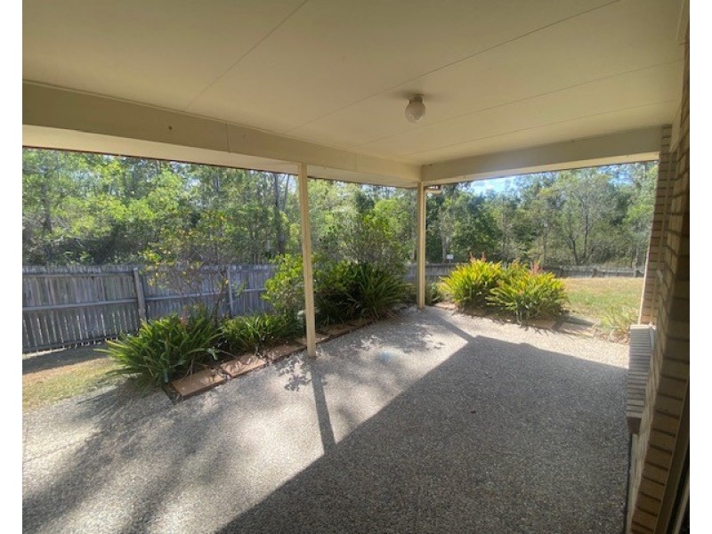 12 Vernon Place, Edens Landing QLD 4207