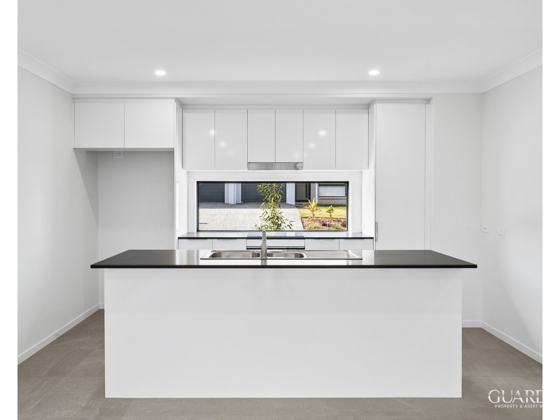 11/100 Lollard Street, Hillcrest QLD 4118