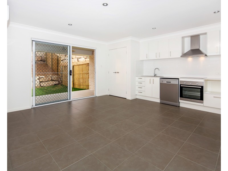 1/38 Kenneth Drive, Augustine Heights QLD 4300