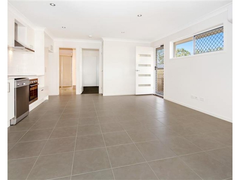 1/38 Kenneth Drive, Augustine Heights QLD 4300