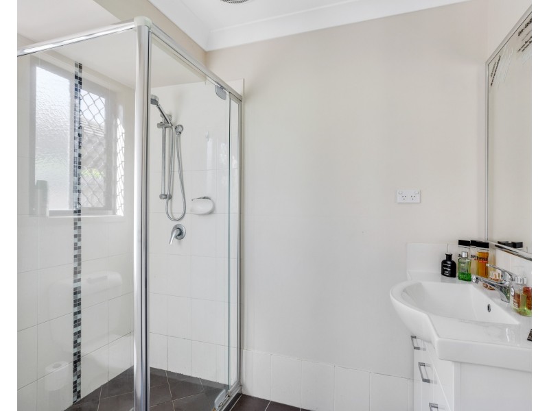 44 Ballyalla Crescent, Warner QLD 4500