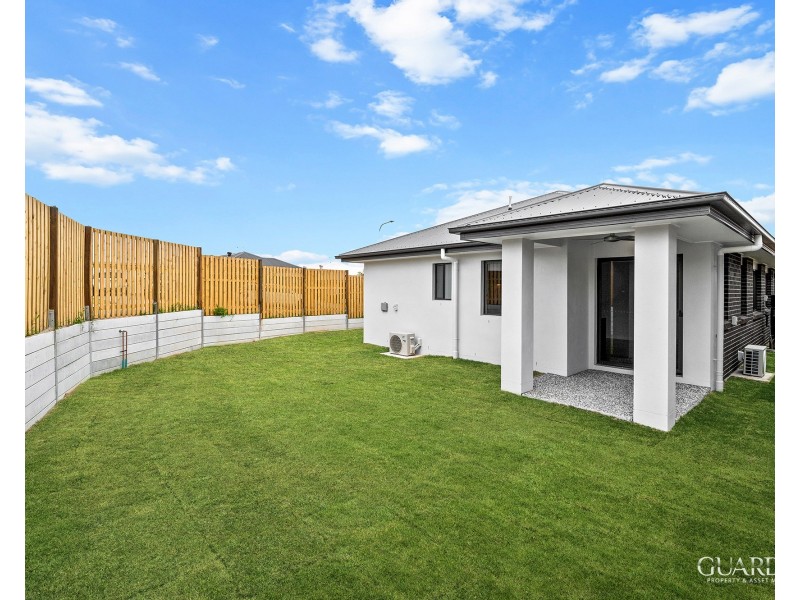 1/14 Sheepdog Road, Park Ridge QLD 4125