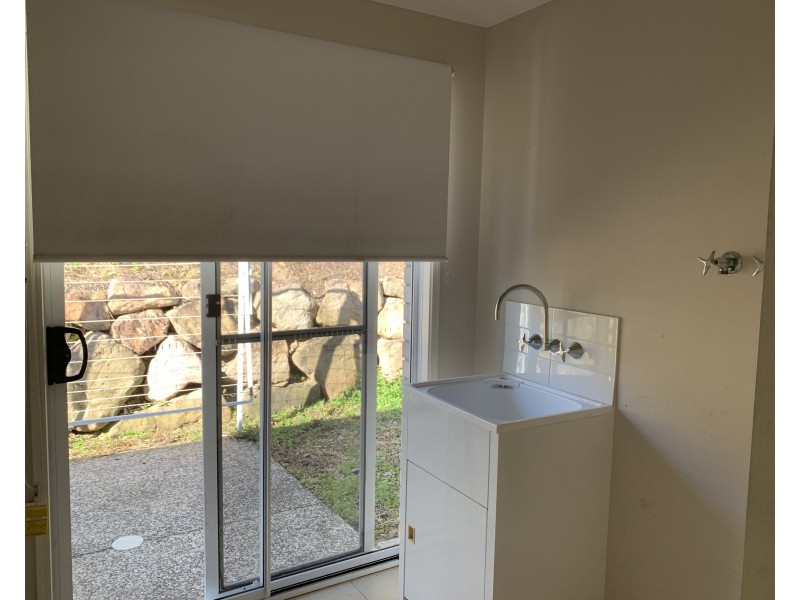 9 Barradeen Circuit, Pacific Pines QLD 4211