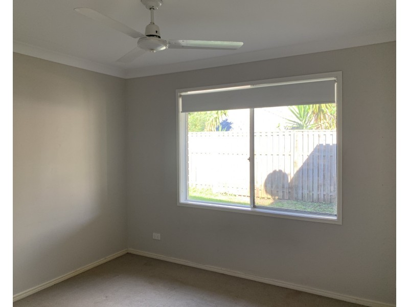 9 Barradeen Circuit, Pacific Pines QLD 4211