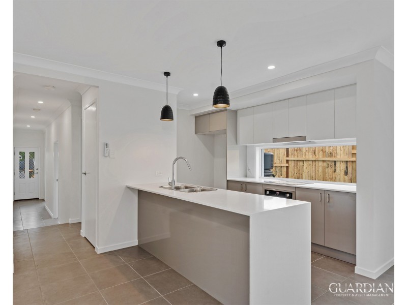 7 Noble Street, Pallara QLD 4110