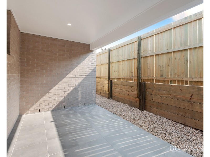 29A&B Central Park Drive, Eagleby QLD 4207