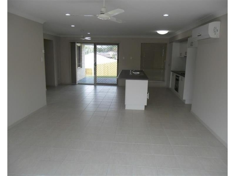 4 Bellflower Crescent, Mount Cotton QLD 4165