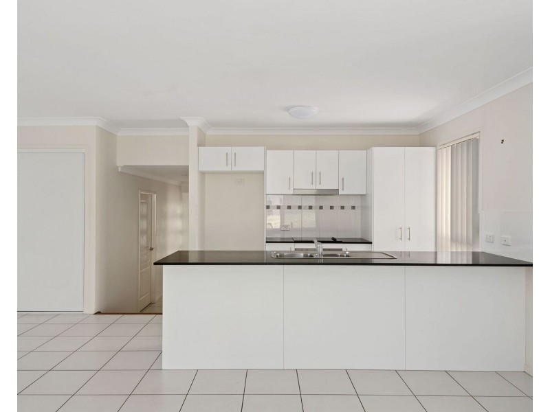 9 Willow Rise Drive, Waterford QLD 4133