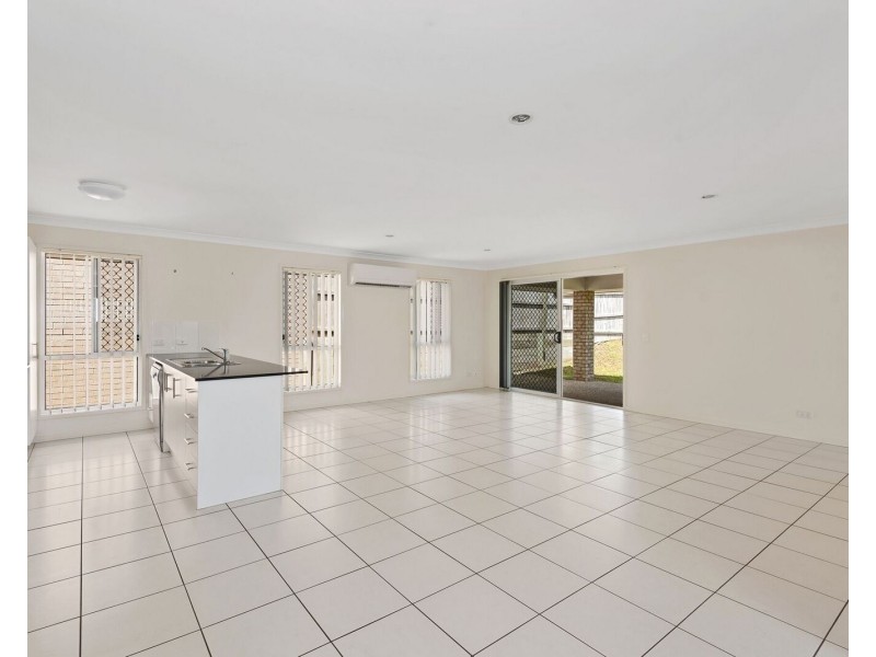 9 Willow Rise Drive, Waterford QLD 4133