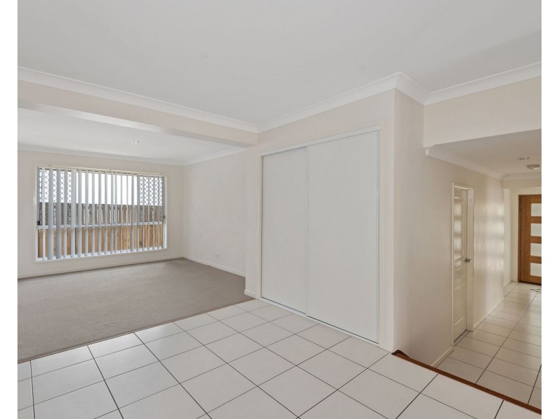 9 Willow Rise Drive, Waterford QLD 4133