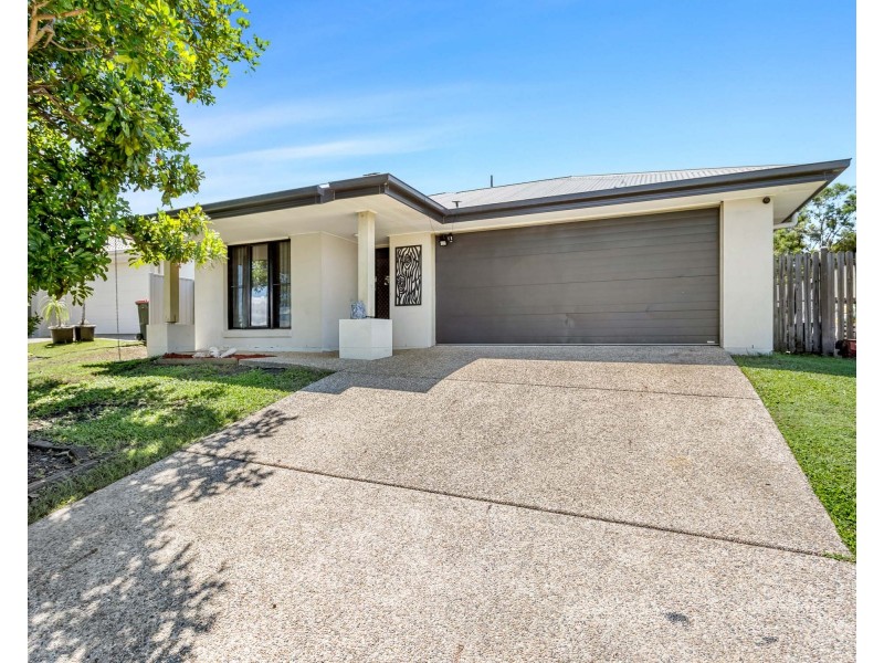 18 Water Gum Crescent, Ningi QLD 4511