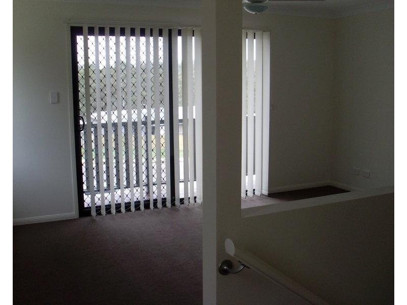 8 Heuer Close, Goodna QLD 4300