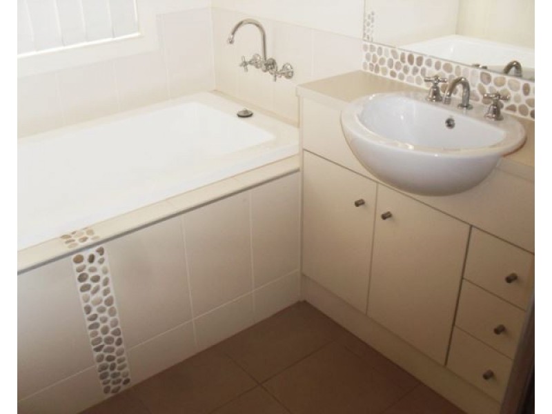 43 Collingrove Circuit, Pimpama QLD 4209