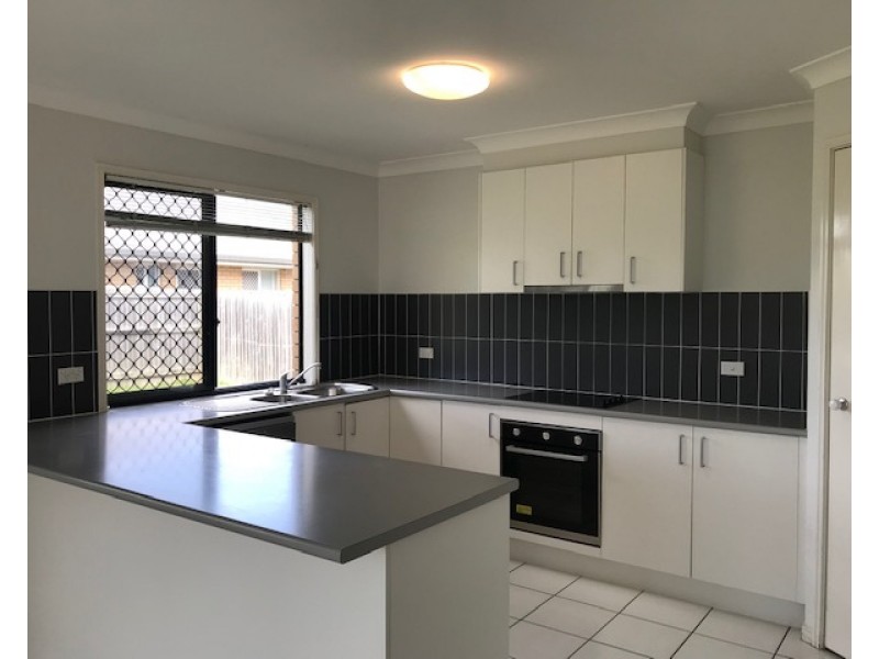 4 Coman Street, Rothwell QLD 4022