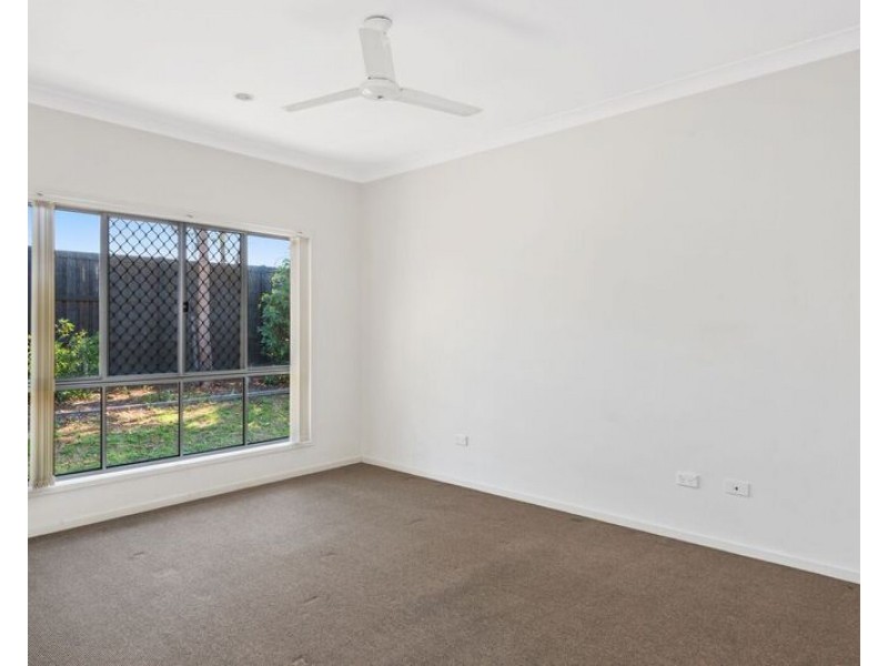 24 Freeman Street, North Lakes QLD 4509