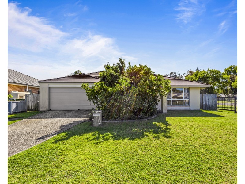 2 Coffey Court, Beachmere QLD 4510