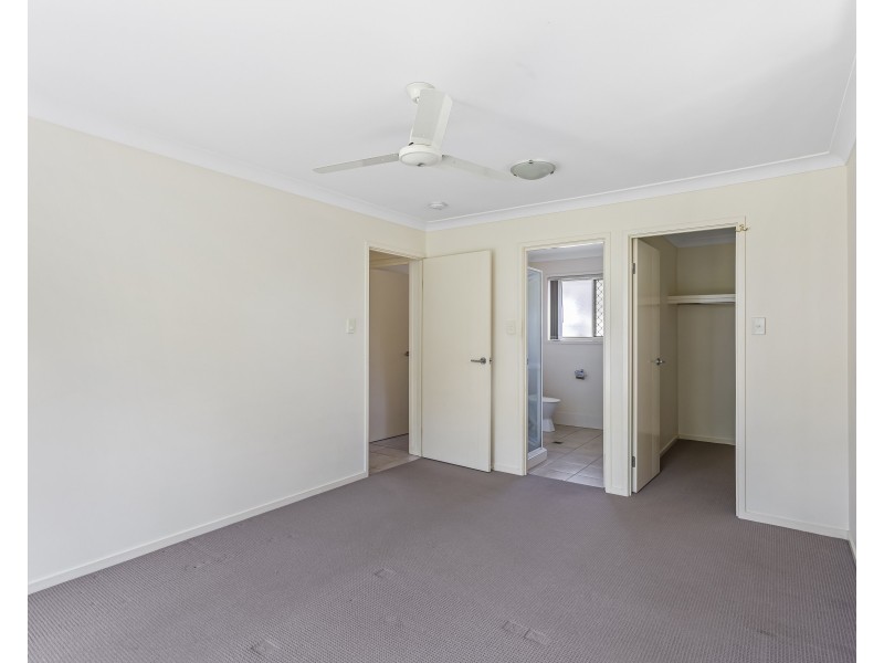 2 Coffey Court, Beachmere QLD 4510