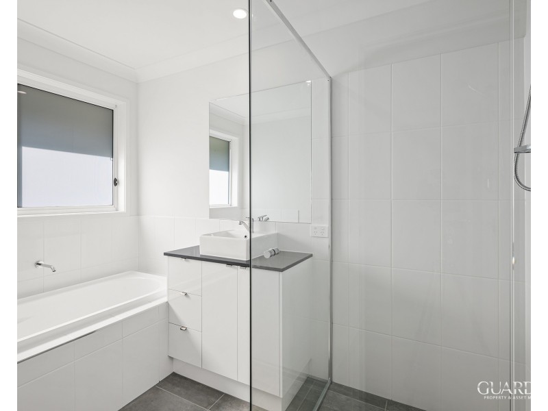 90 Tejo Street, Holmview QLD 4207