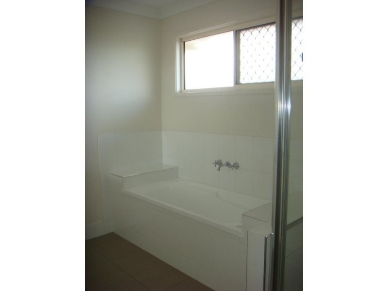 15 Tralee Court, Carrara QLD 4211