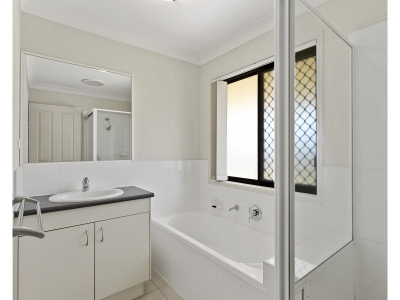 12 Normandy Court, Rothwell QLD 4022