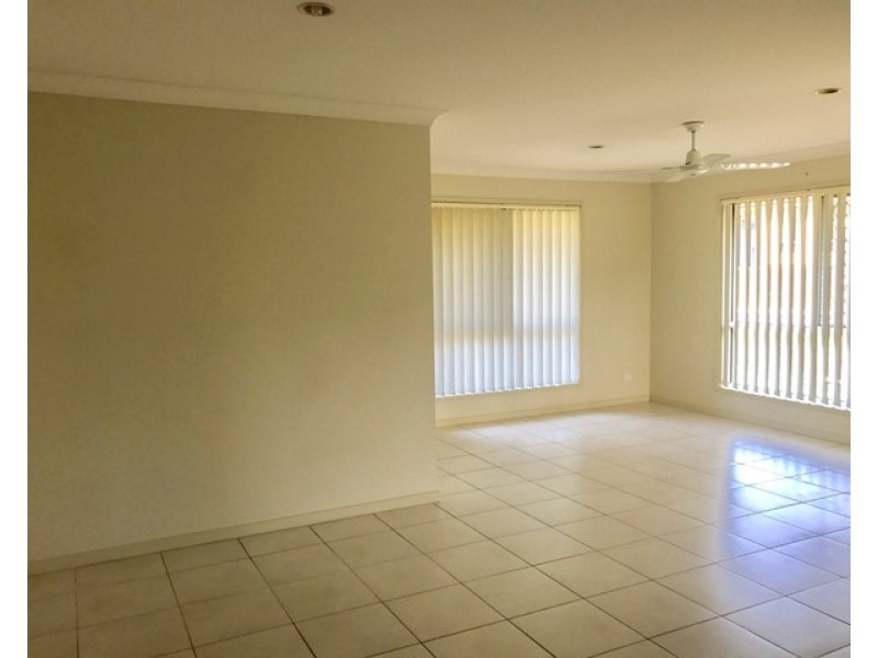 6 Chanel Place, Durack QLD 4077