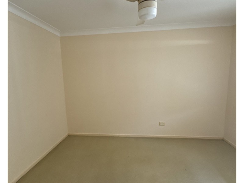 16 Buddy Holly Close, Parkwood QLD 4214