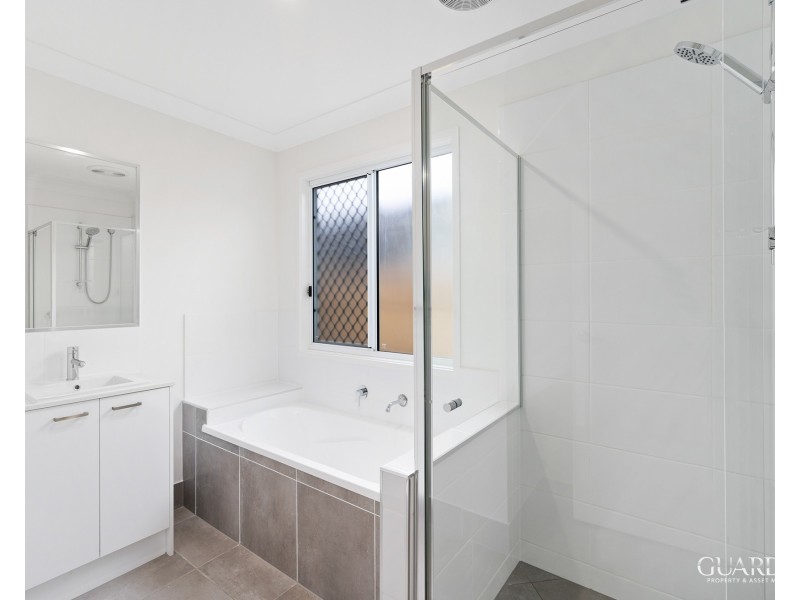 13 Amundsen Drive, Logan Reserve QLD 4133