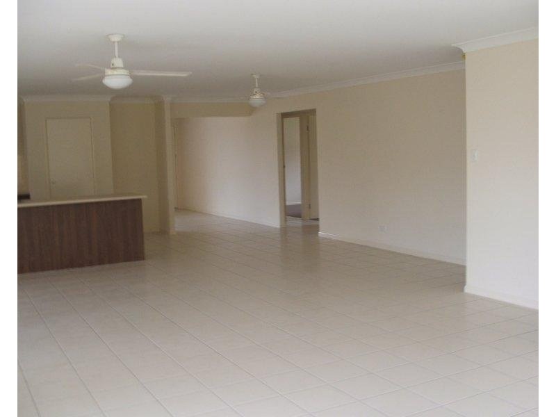 28 Muscari Crescent, Drewvale QLD 4116