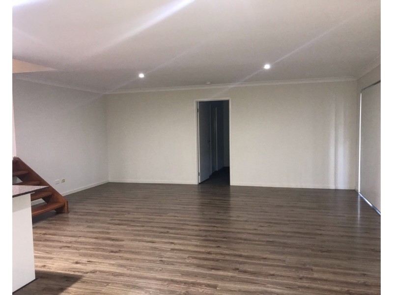 33 Sawmill Circuit, Riverhills QLD 4074