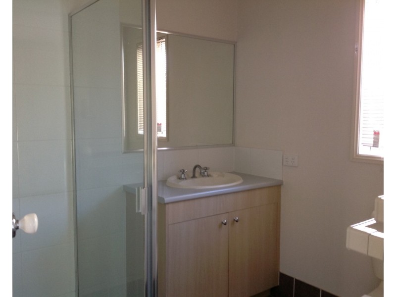 10 Inman Court, Pacific Pines QLD 4211