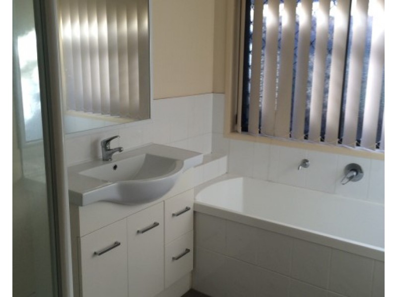 5 Emily Place, Sumner QLD 4074