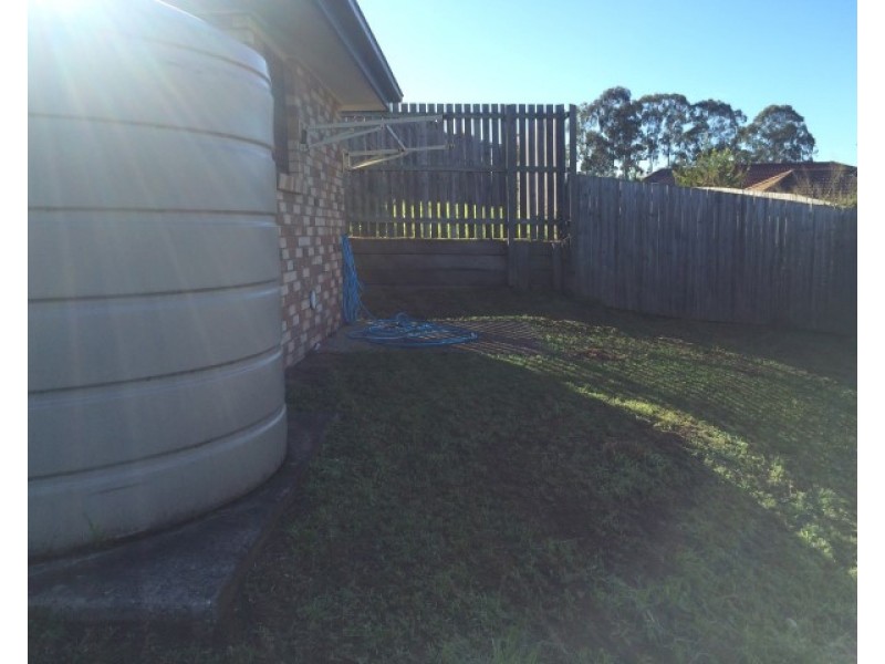 5 Emily Place, Sumner QLD 4074