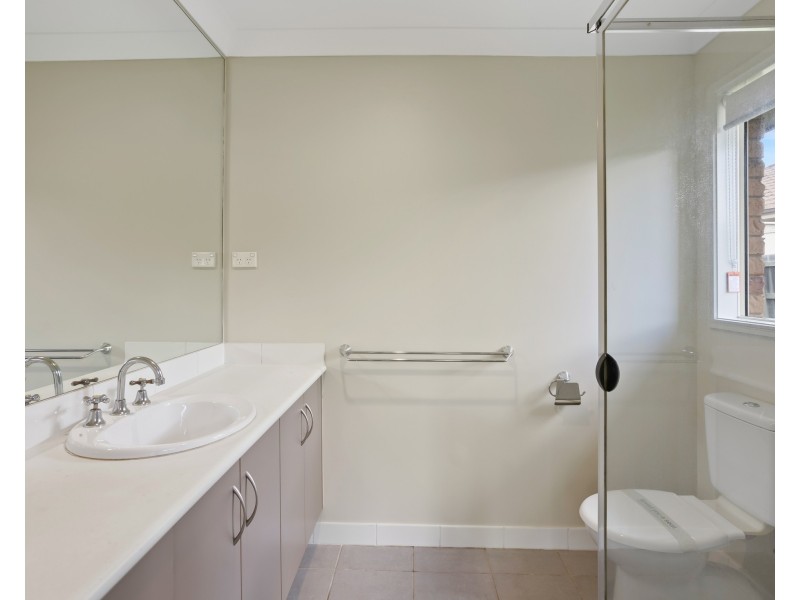 12 King Edward Street, Warner QLD 4500