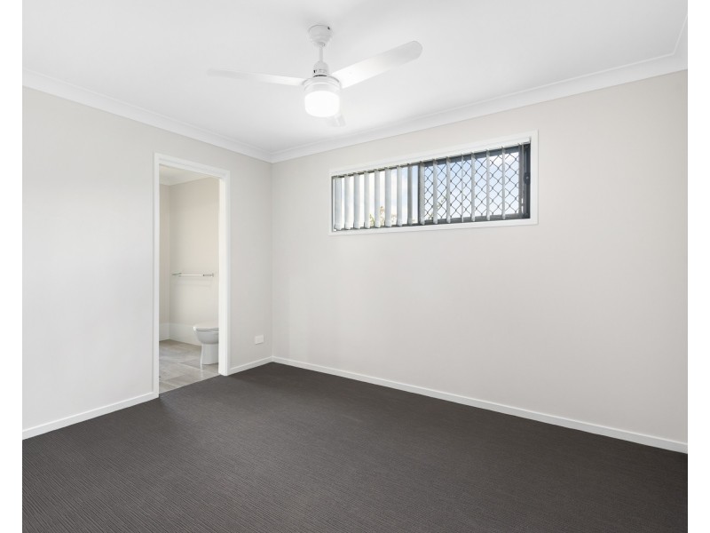 2/43C Pinelands Street, Loganlea QLD 4131