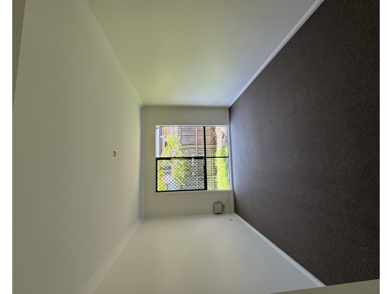 4 Dennis Close, Calamvale QLD 4116