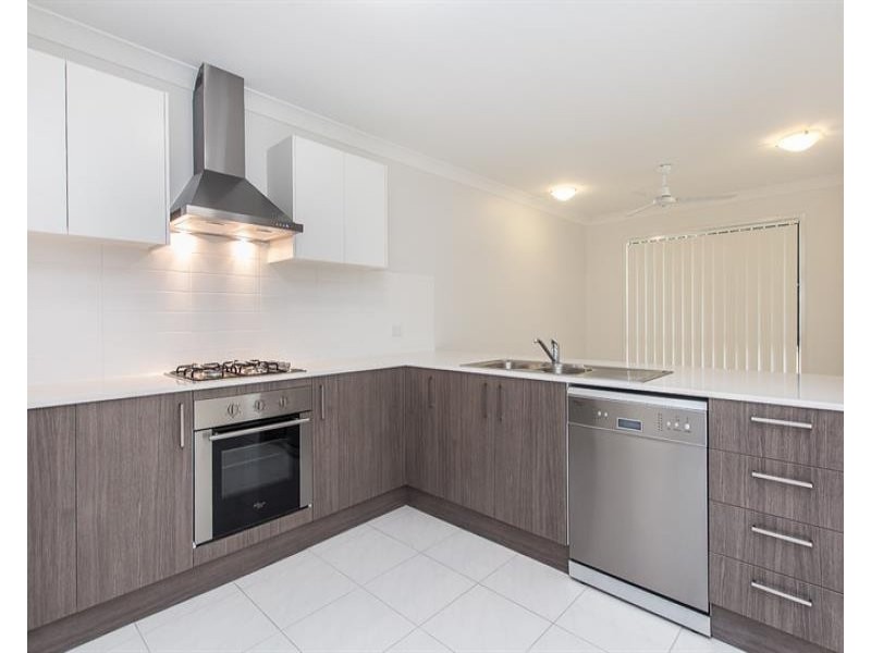 26 Larwill Avenue, Northgate QLD 4013