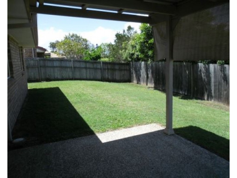 27 Poinciana Street, Wynnum West QLD 4178