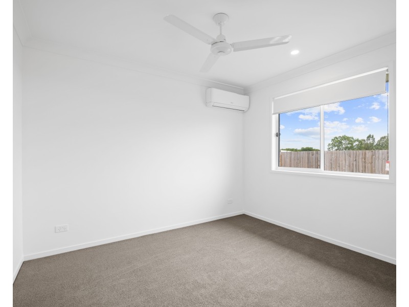 52 Howe Circuit, Logan Reserve QLD 4133