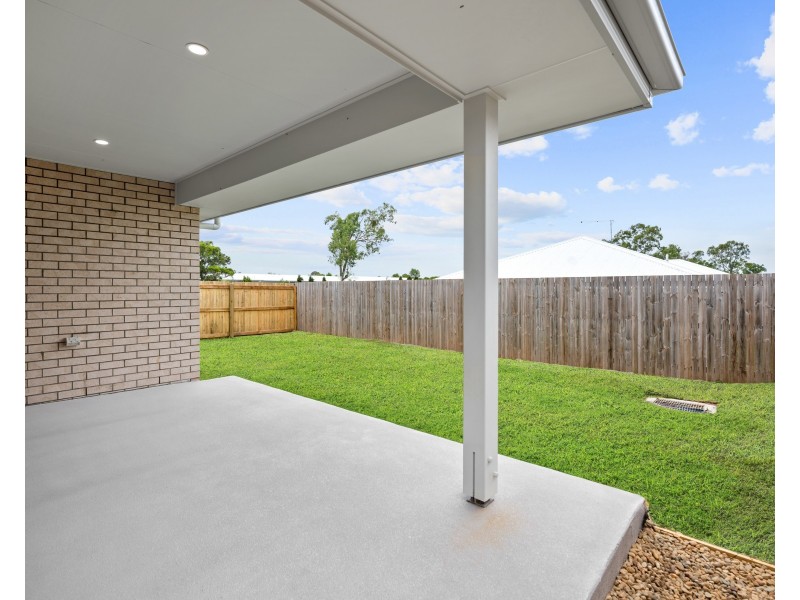 52 Howe Circuit, Logan Reserve QLD 4133