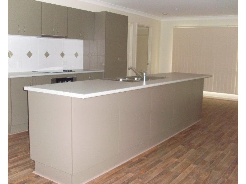 6 Figbird Close, Goodna QLD 4300