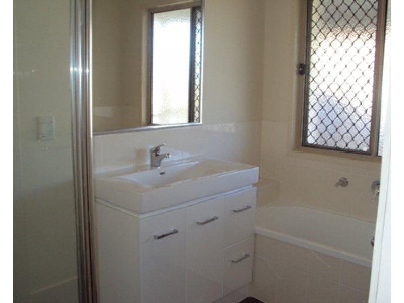 5 Harold Reinhardt Drive, Redbank Plains QLD 4301