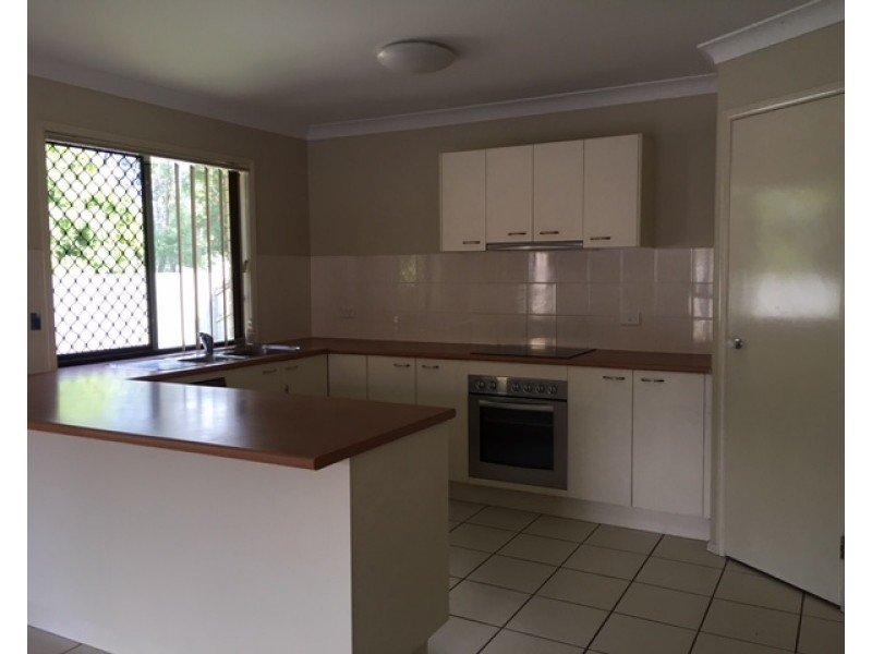 8 Flynn Place, Aspley QLD 4034