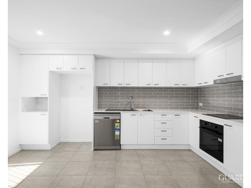 1 Royal Street, Park Ridge QLD 4125