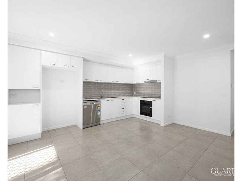 1 Royal Street, Park Ridge QLD 4125