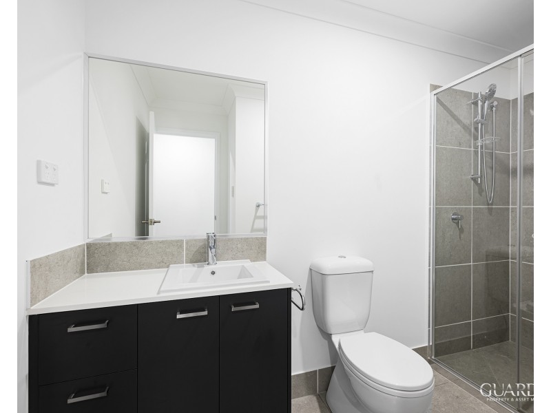 1 Royal Street, Park Ridge QLD 4125
