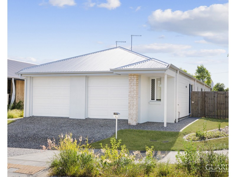 1 Royal Street, Park Ridge QLD 4125