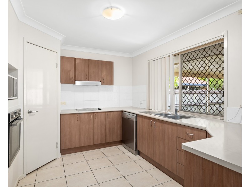 20 Lake Manchester Street, Logan Reserve QLD 4133